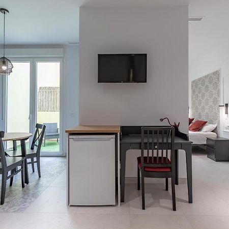 Chic & Comfortable Apartment, Private Terrace Валенсия Экстерьер фото